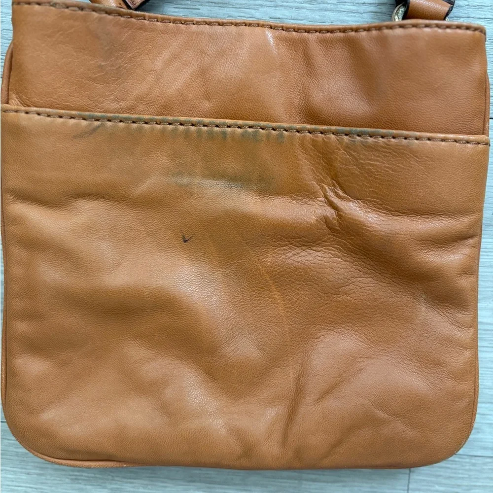 Michael Kors Brown Shoulder Bag with Gold Accents - Picture 5 of 7